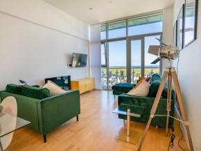 Penthouse 47 Zinc
